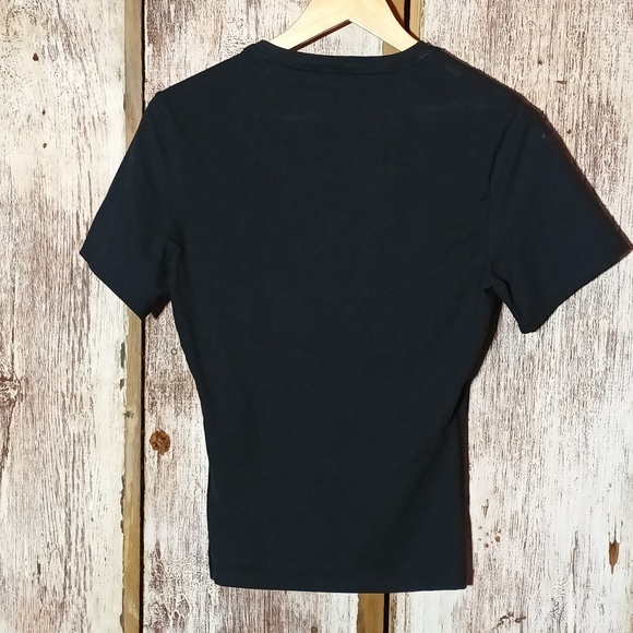 Spanx compression v-neck undershirt black short sleeve shape wear M - Picture 6 of 8